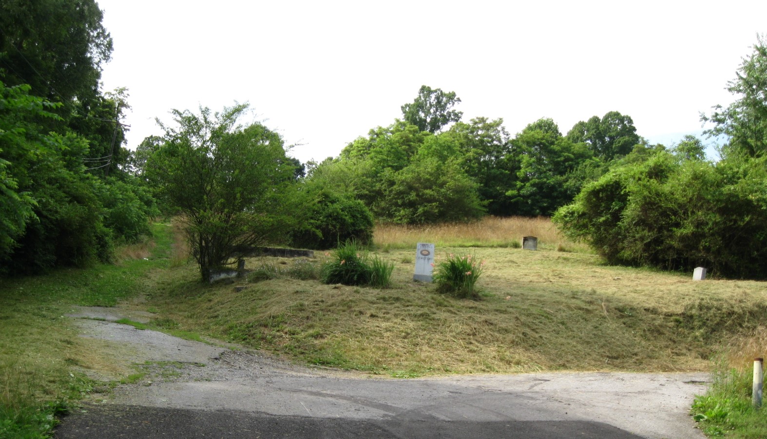 Citizens Cemetery - Photo 3