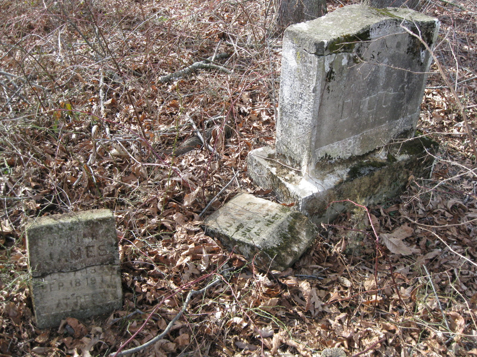 Peargon Cemetery - Photo 3