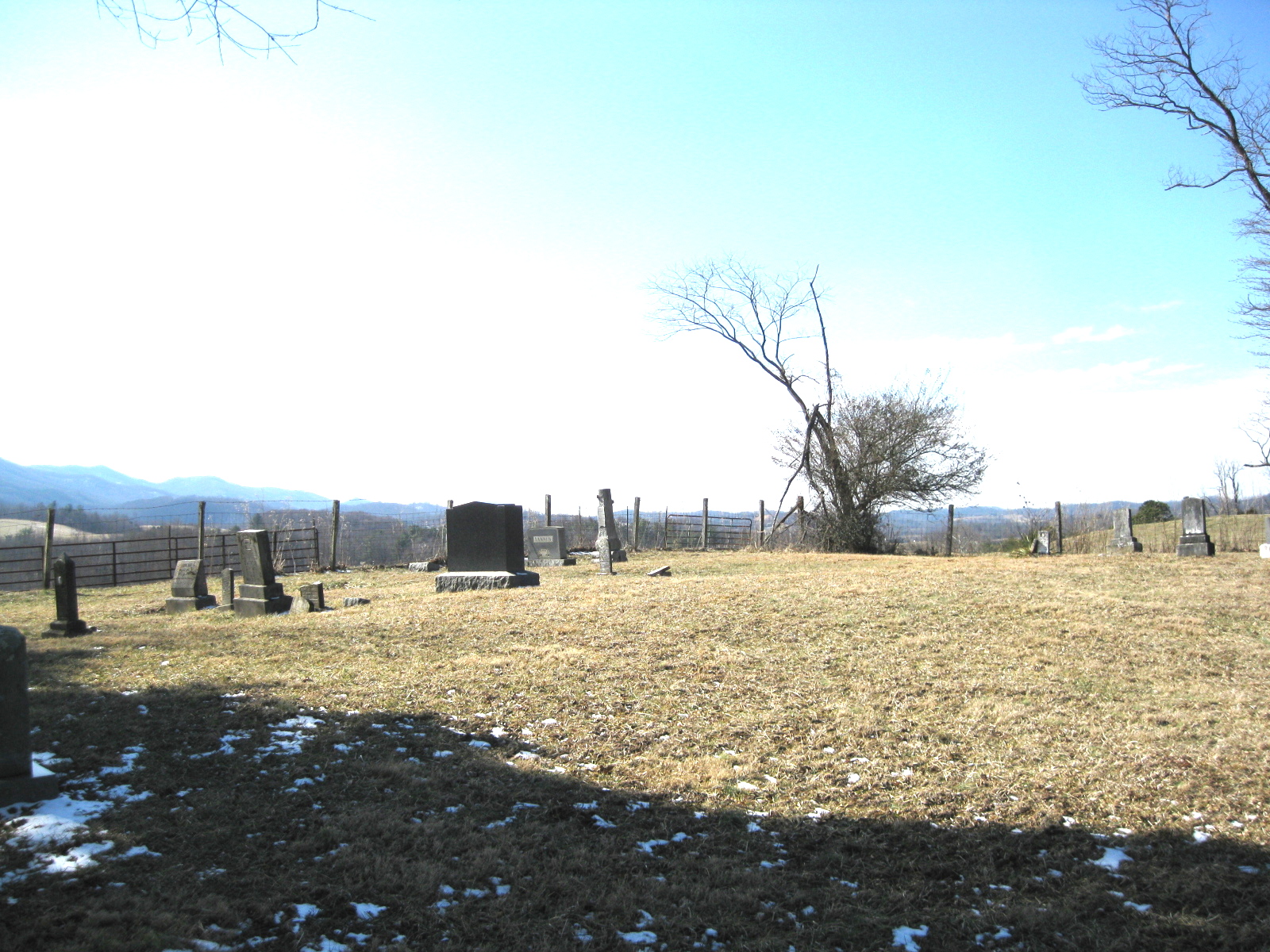 Roe Cemetery - Photo 1
